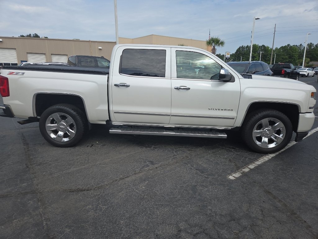 Used 2017 Chevrolet Silverado 1500 LTZ Z71 w/ LTZ Plus Package AWD/4WD image 7