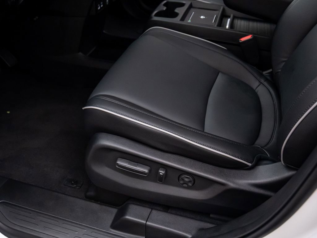 New 2026 Honda Odyssey Touring image 16