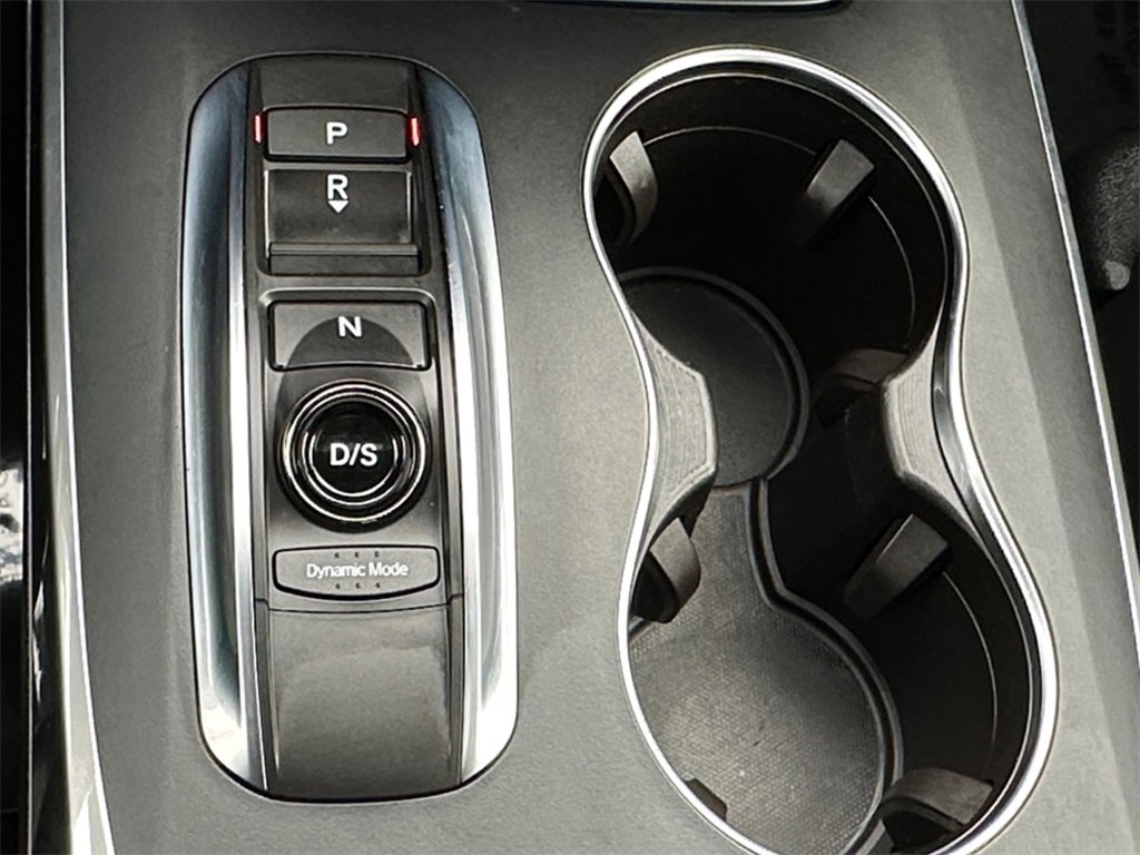 Used 2018 Acura MDX SH-AWD image 17