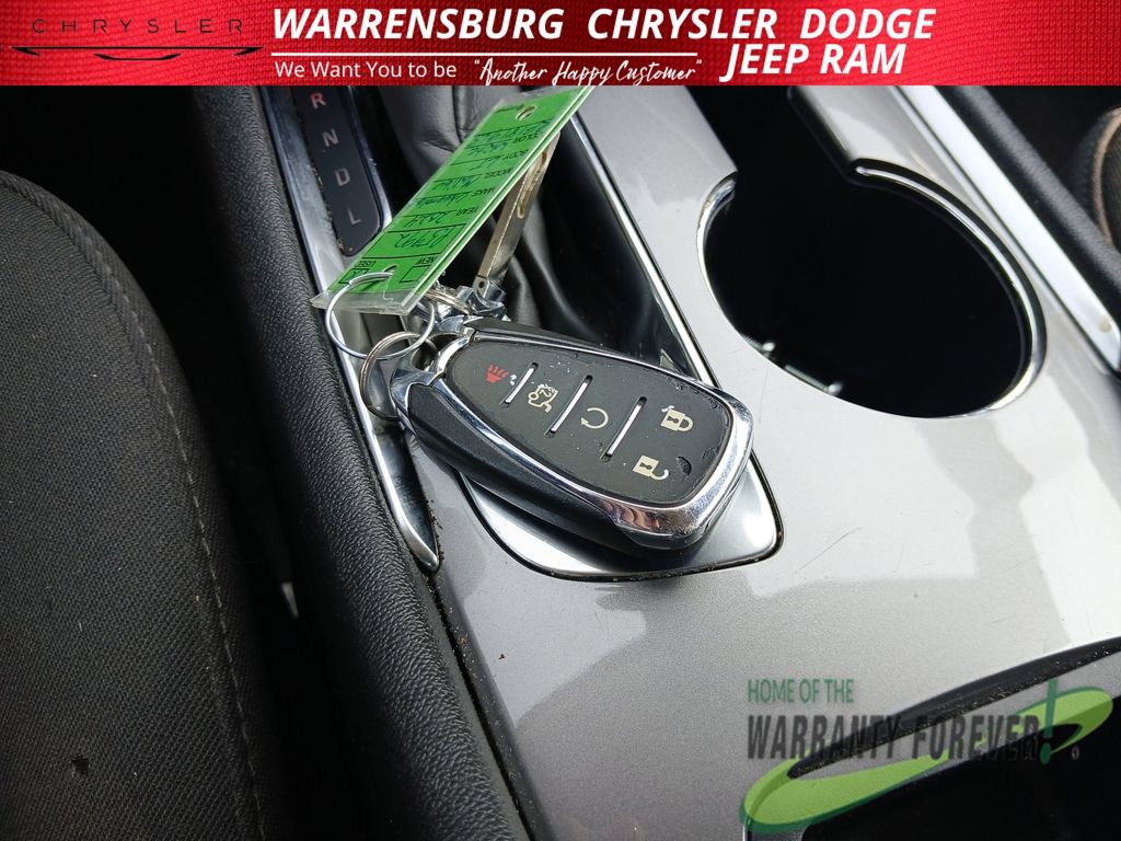 Used 2024 Chevrolet Malibu LT FWD image 30