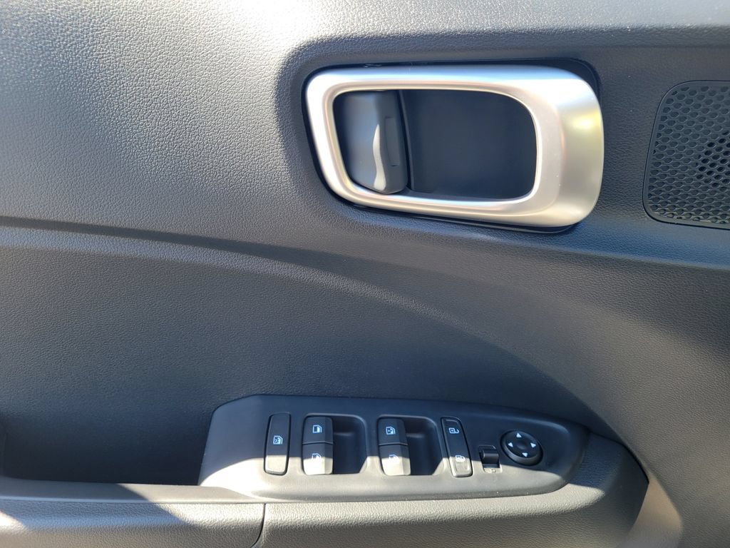 New 2026 Hyundai Venue SEL FWD image 14