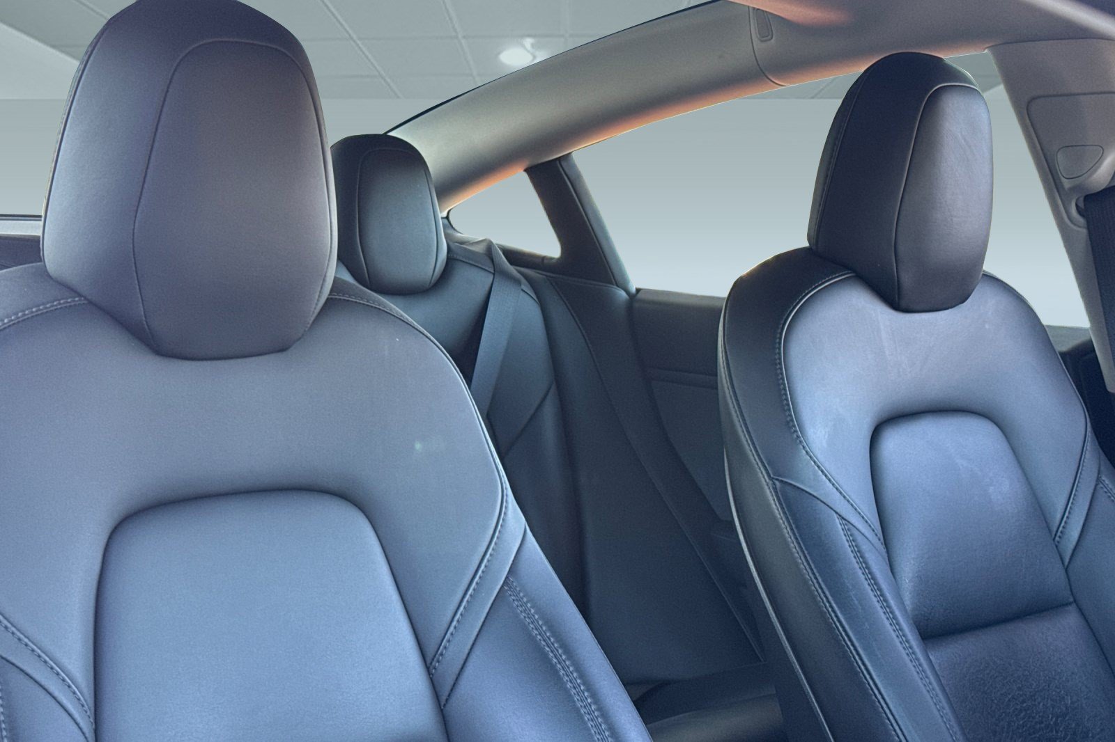 Used 2019 Tesla Model 3 Long Range AWD/4WD image 32