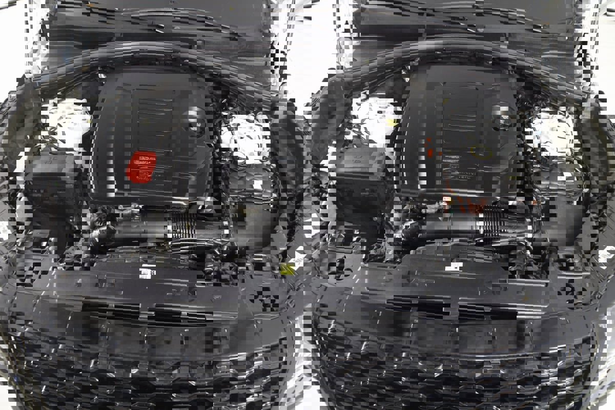 Used 2021 Land Rover Range Rover Velar R-Dynamic S image 48