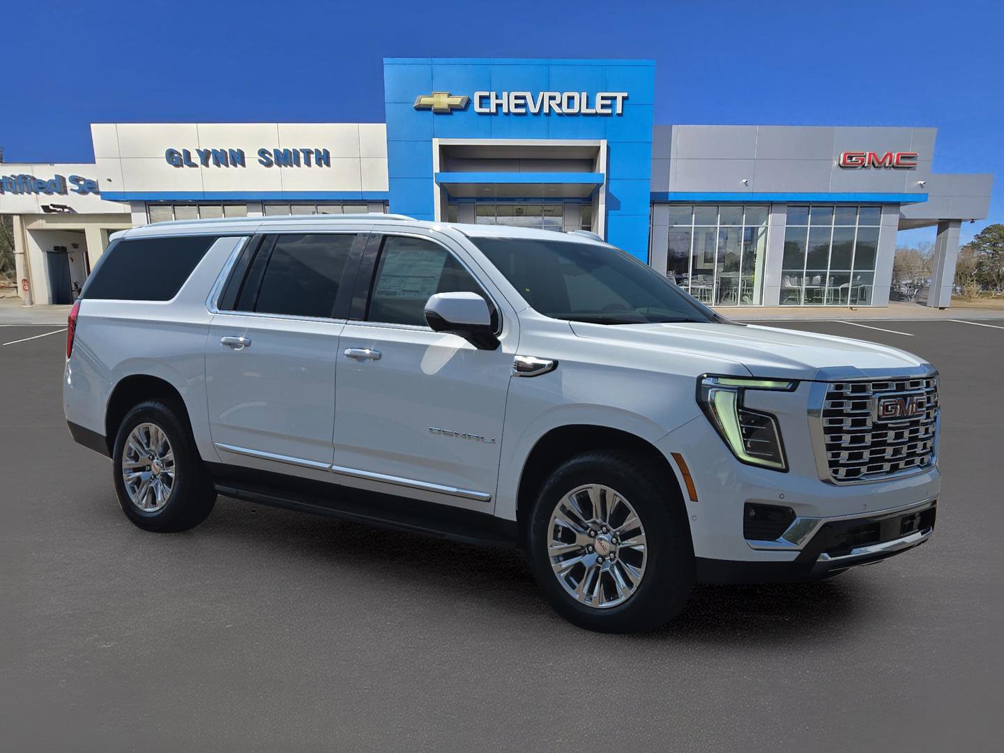 New 2026 GMC Yukon XL Denali w/ Advanced Technology Package image 5