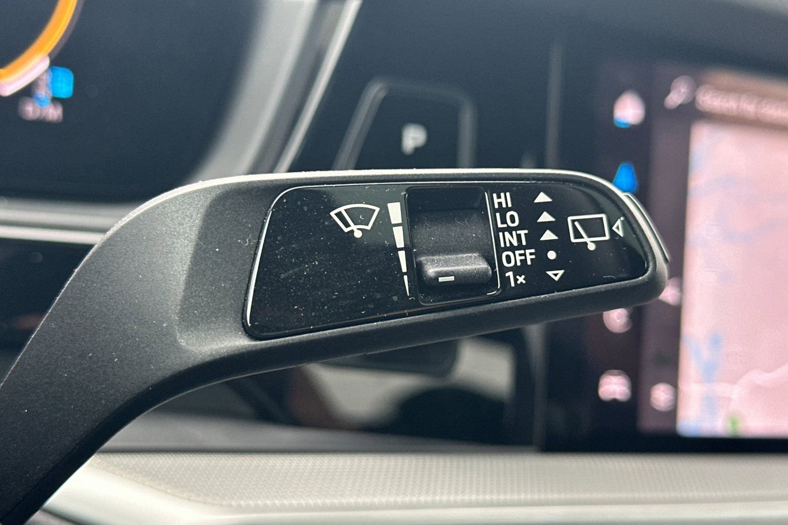 Used 2024 Porsche Cayenne image 39