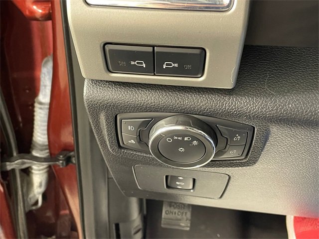 Used 2016 Ford F150 Lariat w/ Equipment Group 502A Luxury image 16