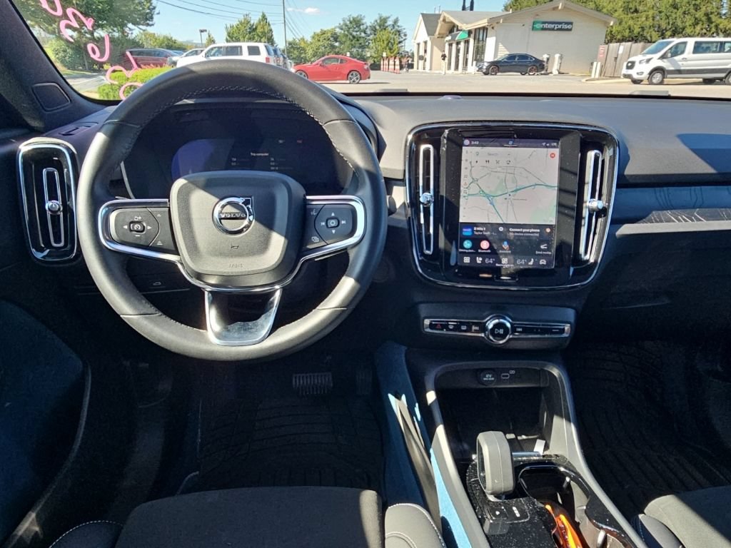 Used 2023 Volvo C40 P8 Recharge Plus w/ Climate Package AWD/4WD image 2