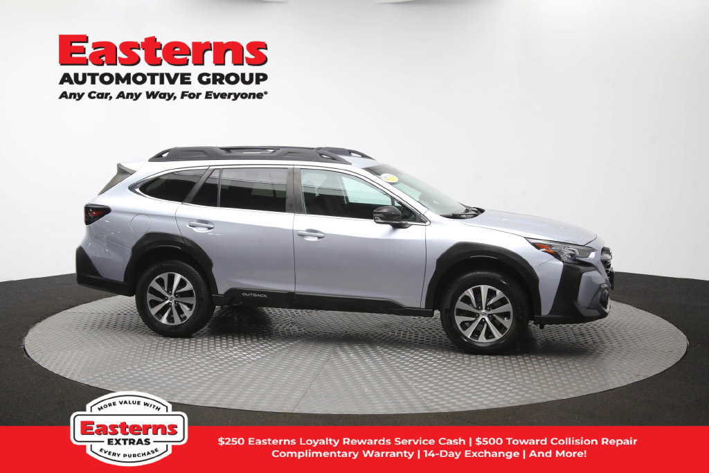 Used 2023 Subaru Outback Premium AWD/4WD image 47