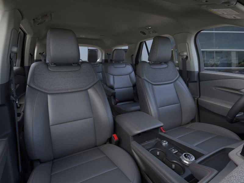 New 2026 Ford Explorer Active w/ Active Comfort Package image 11