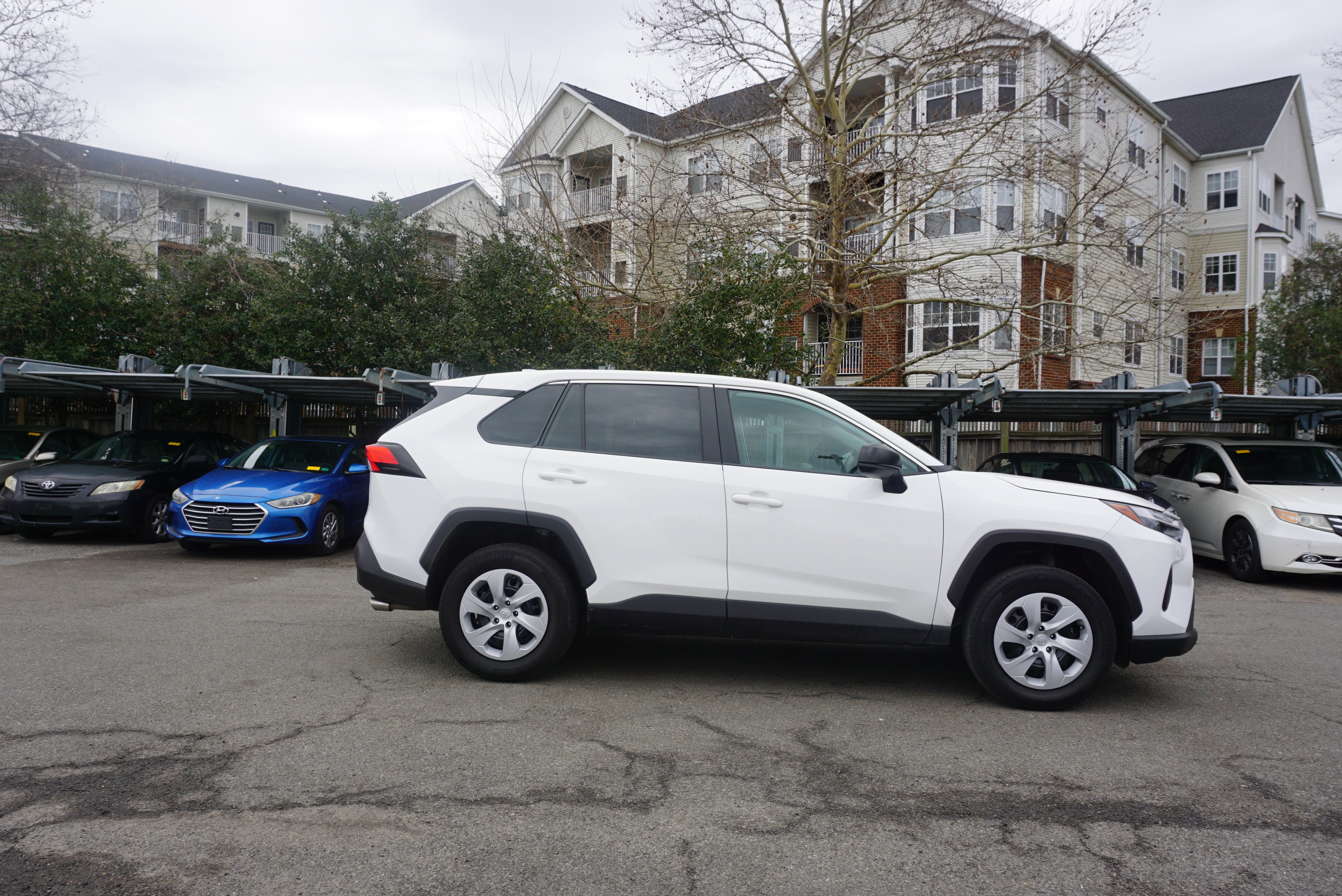 Used 2024 Toyota RAV4 LE image 3