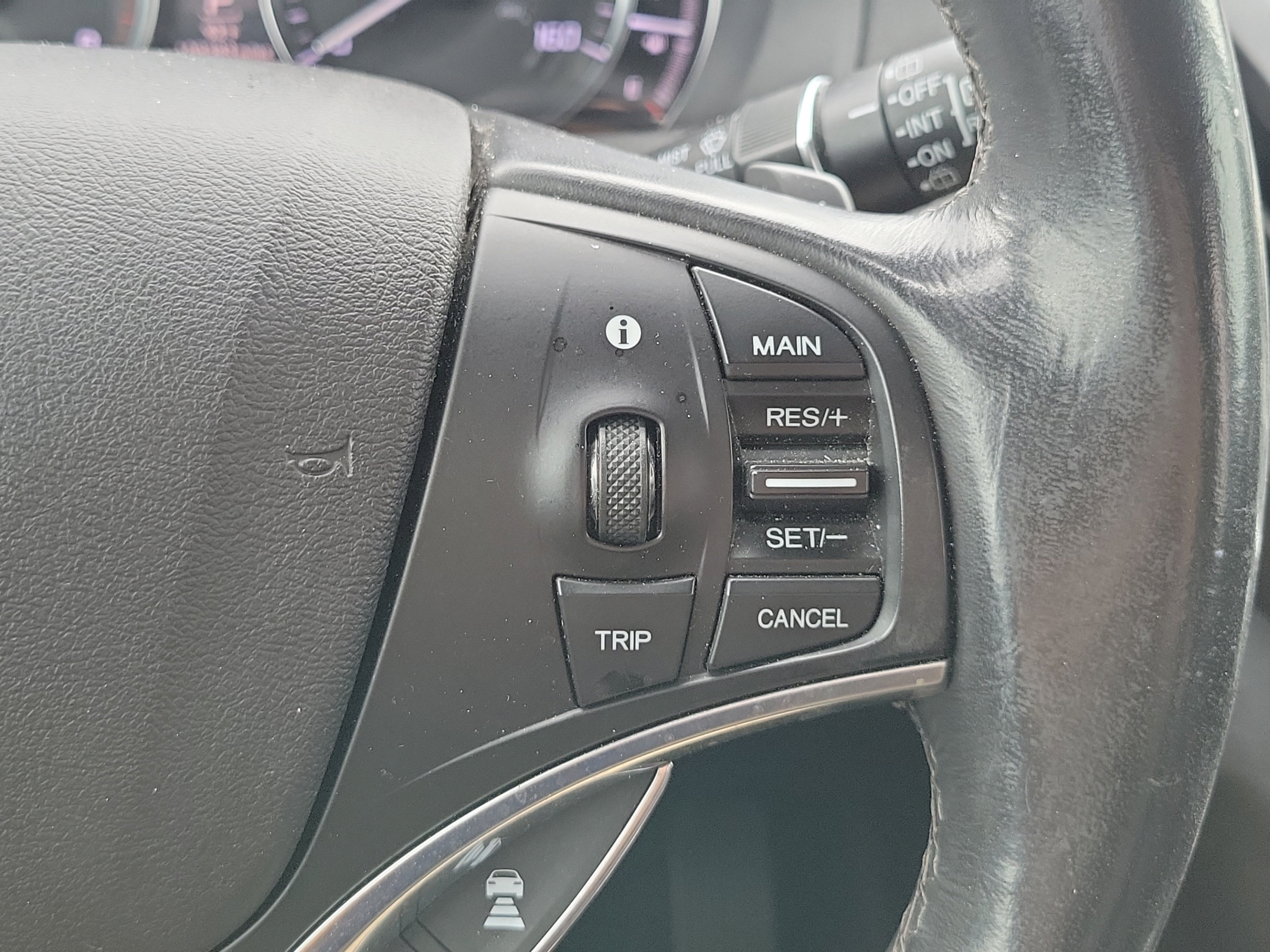 Used 2017 Acura MDX FWD image 31