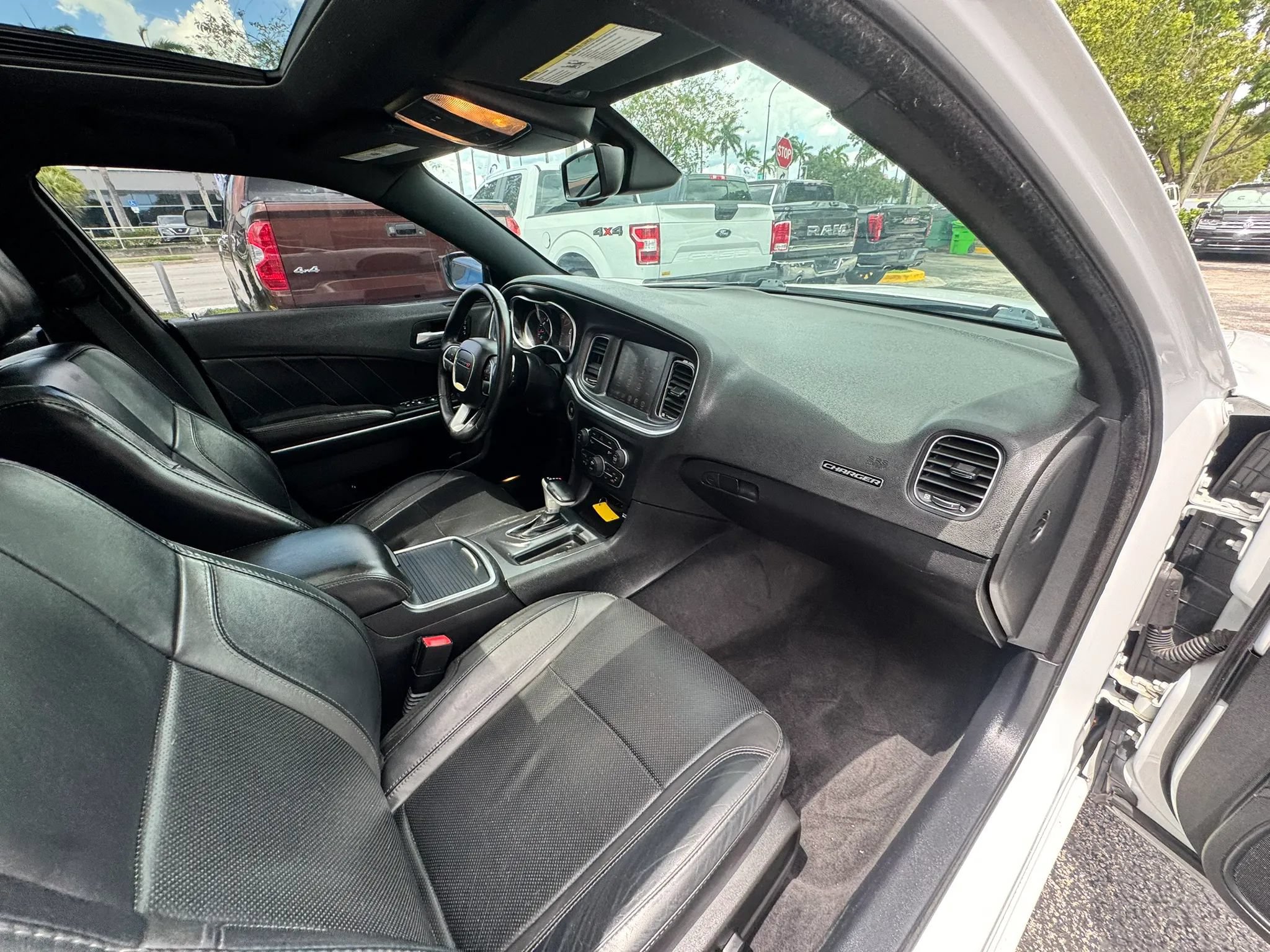 Used 2015 Dodge Charger R/T w/ Plus Group RWD image 28
