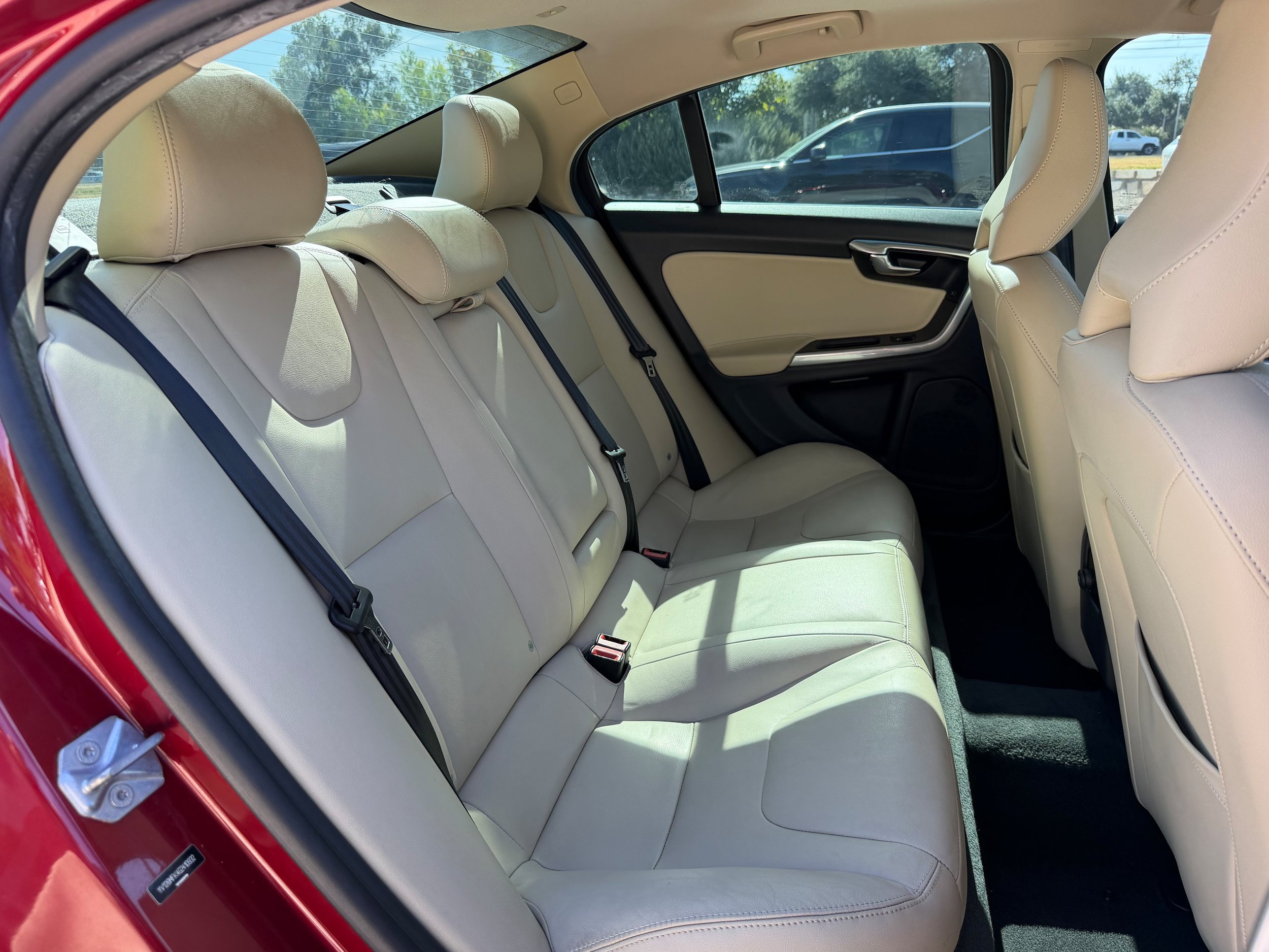 Used 2016 Volvo S60 T5 Premier w/ Convenience Package FWD image 11
