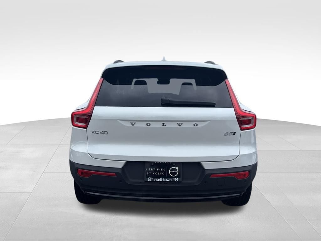 Certified 2026 Volvo XC40 B5 Plus w/ Protection Package Premier AWD/4WD image 38