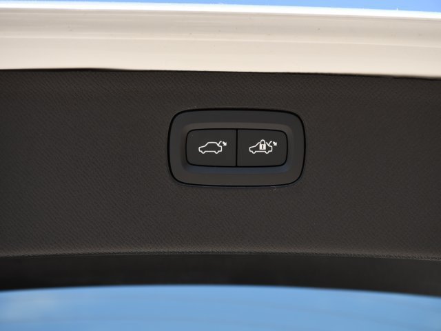New 2026 Volvo XC90 B6 Ultra w/ Protection Package Premier AWD/4WD image 27