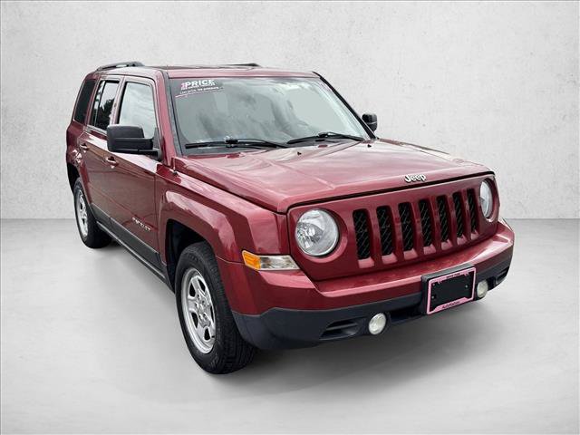 Used 2014 Jeep Patriot Sport w/ Power Value Group FWD image 3