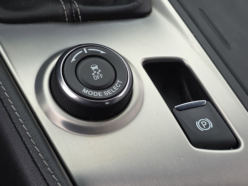 Used 2014 Chevrolet Corvette Stingray Coupe w/ 2LT Preferred Equipment Group image 33