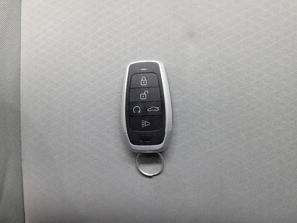 Used 2020 Chevrolet Malibu LT image 32