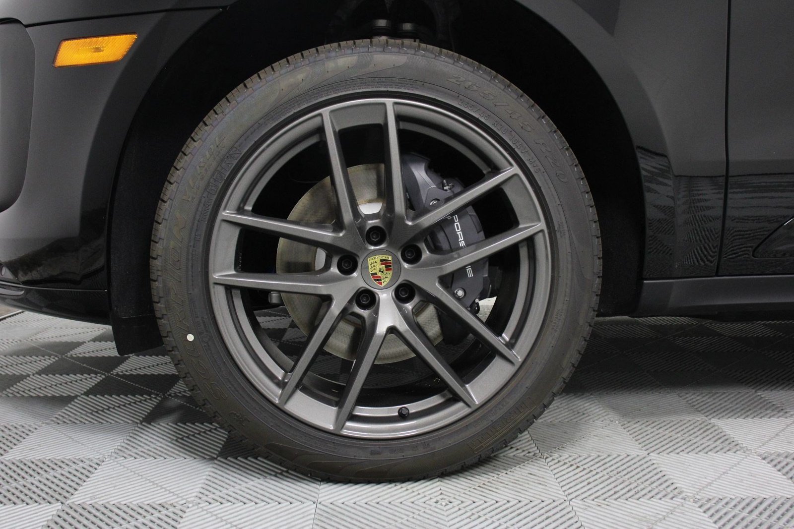 New 2026 Porsche Macan Turbo AWD/4WD image 17