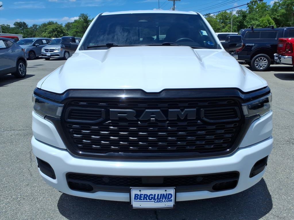 Used 2025 RAM 1500 Big Horn AWD/4WD image 9