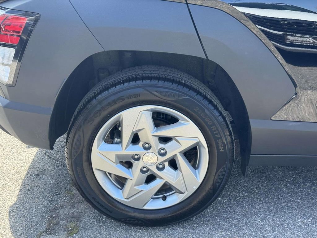 Certified 2026 Hyundai Kona SE AWD/4WD image 10