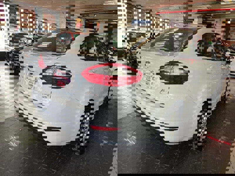 Used 2018 Ford Fiesta SE image 7