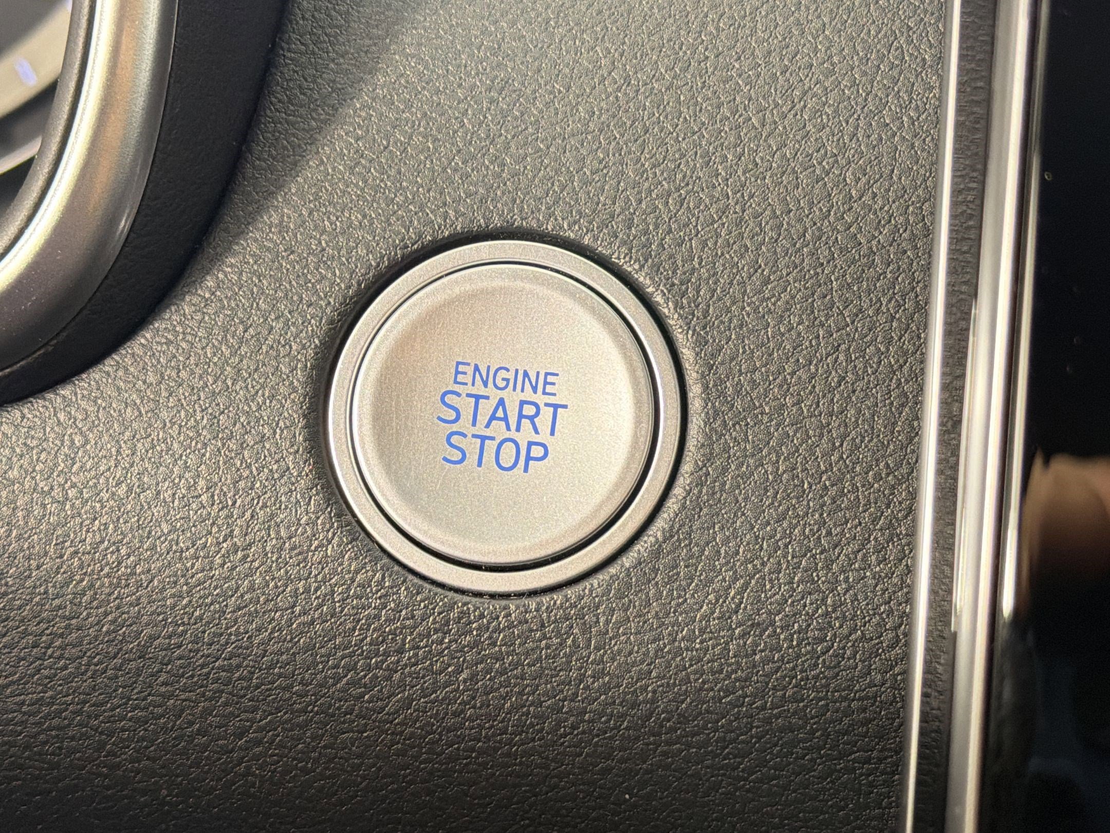 Used 2024 Hyundai Santa Cruz SEL image 25