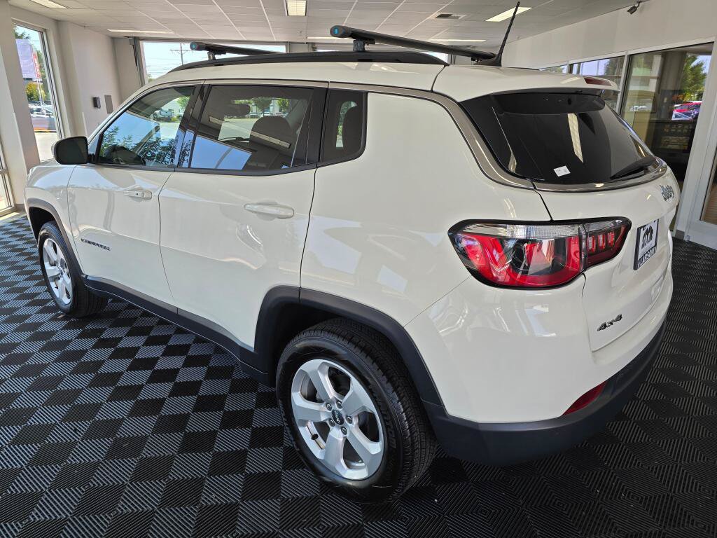 Used 2020 Jeep Compass Latitude AWD/4WD image 5