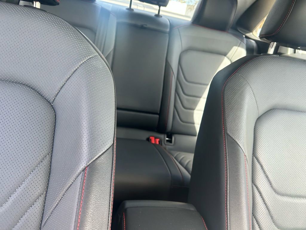 Certified 2025 Volkswagen Jetta GLI Autobahn image 38