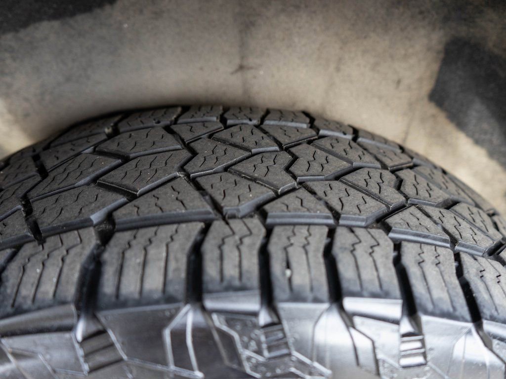 Used 2020 Jeep Grand Cherokee Laredo w/ Quick Order Package 2BN North image 36