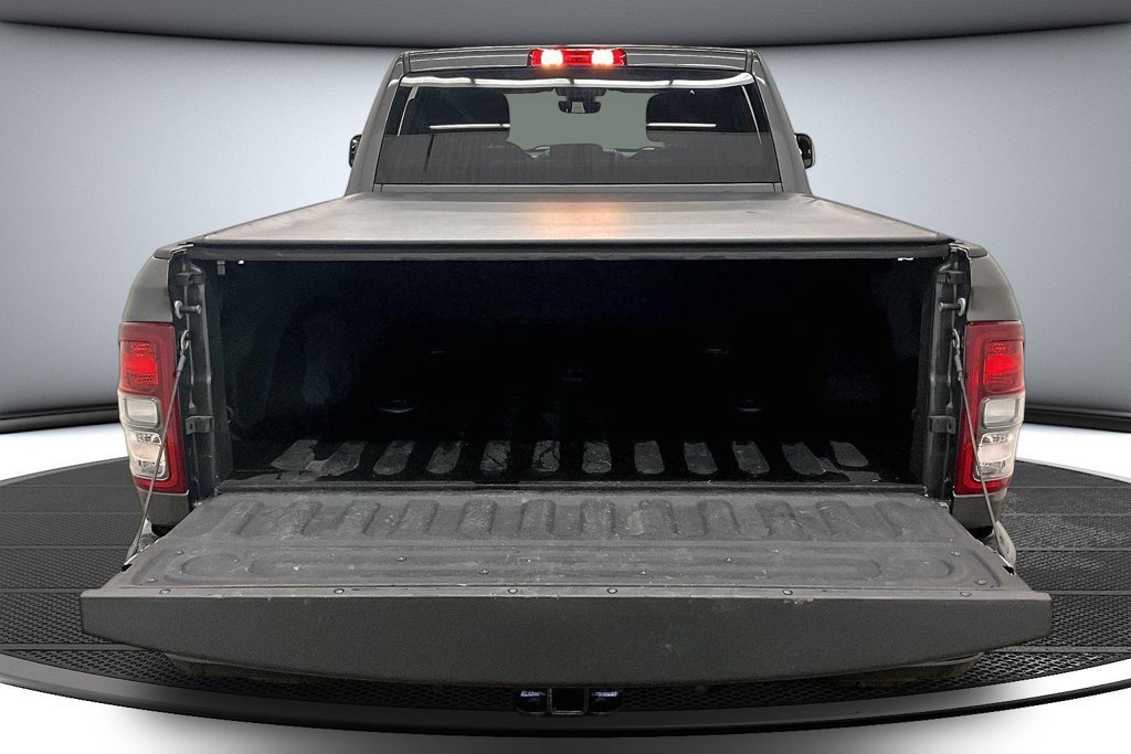 Used 2022 RAM 3500 Big Horn w/ Night Edition AWD/4WD image 7