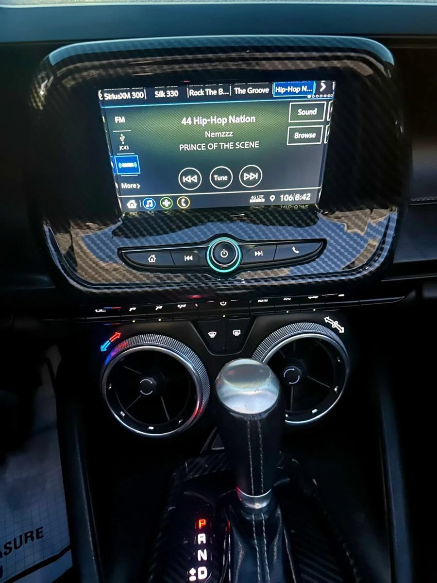 Used 2019 Chevrolet Camaro LT RWD image 27