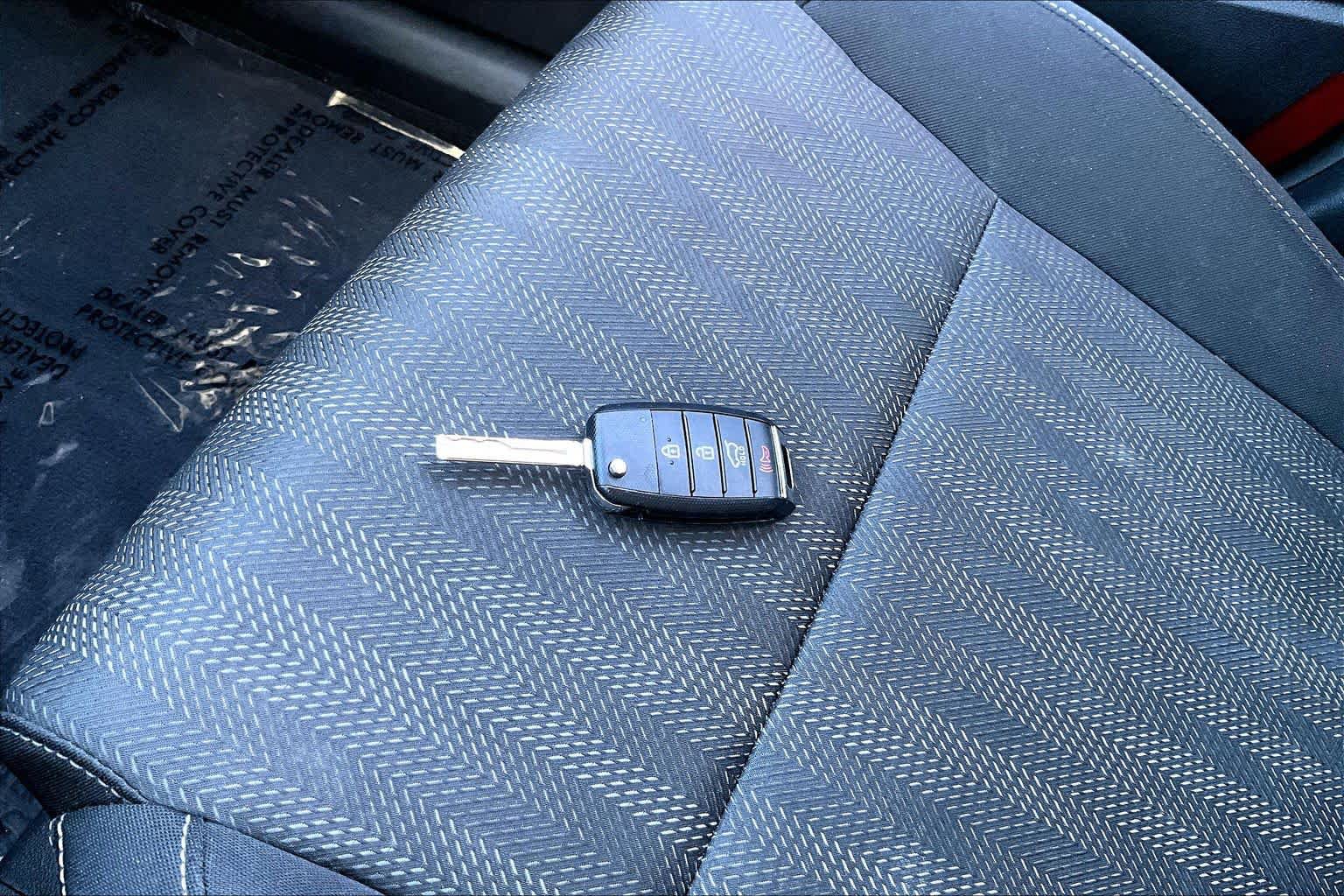 Used 2020 Kia Sportage LX image 14