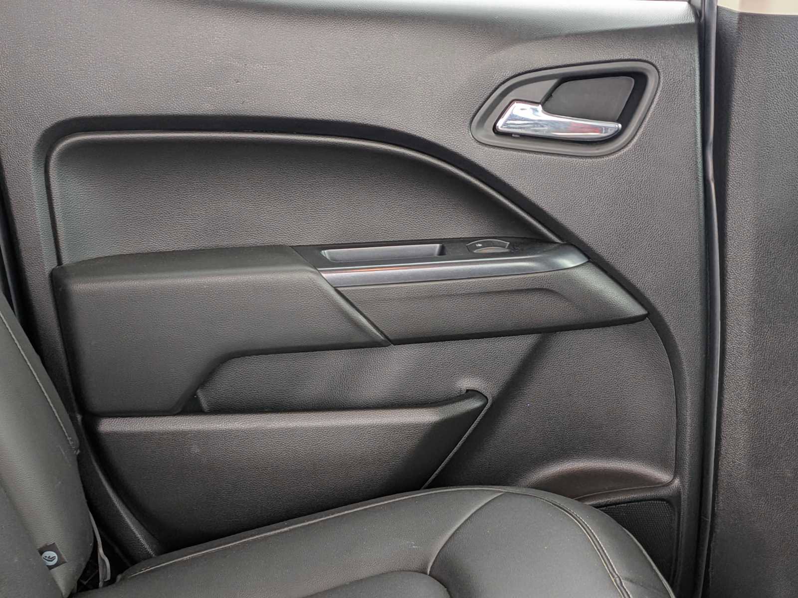 Used 2019 Chevrolet Colorado ZR2 image 24