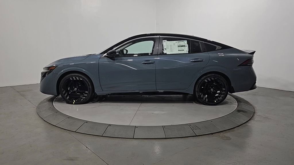 New 2026 Nissan Sentra SR image 2