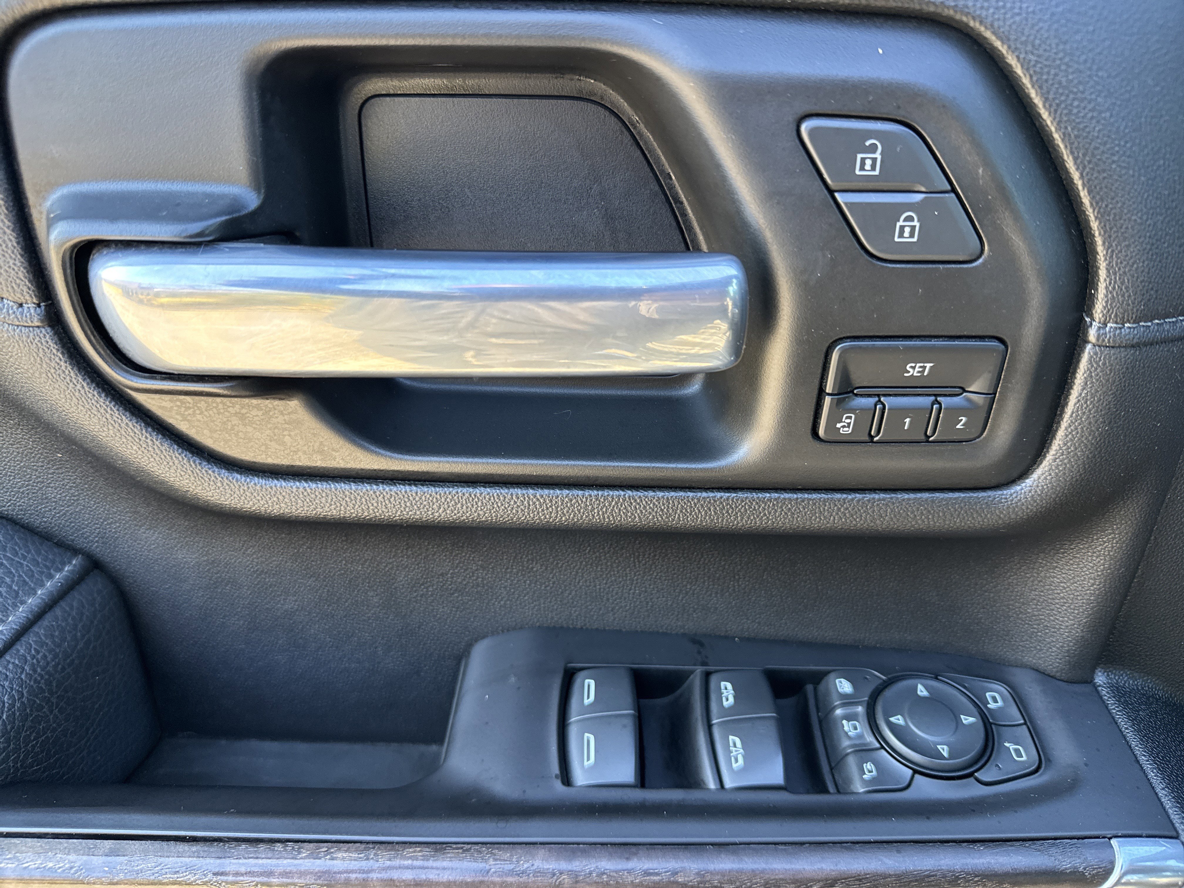 Used 2021 GMC Sierra 2500 Denali w/ Denali Ultimate Package image 14