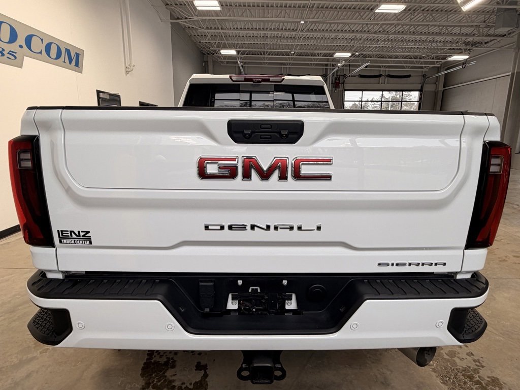 Used 2024 GMC Sierra 3500 Denali w/ Denali Reserve Package image 6