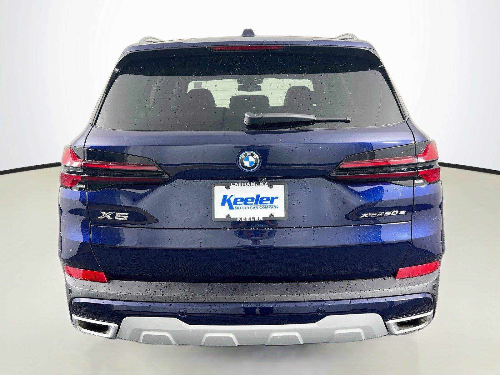 New 2026 BMW X5 xDrive50e w/ Climate Comfort Package AWD/4WD image 5