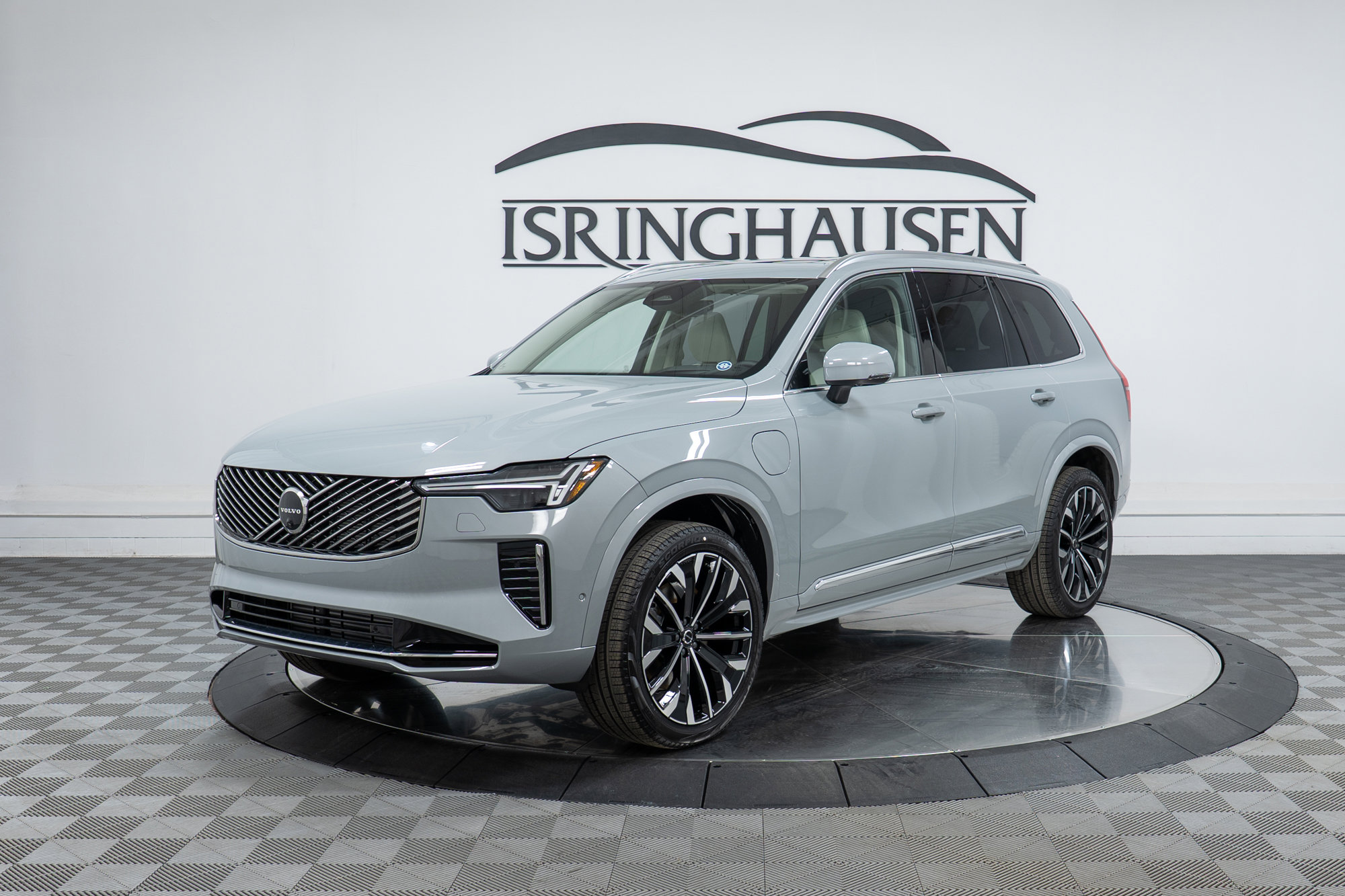 New 2026 Volvo XC90 T8 Ultra w/ Protection Package Premier