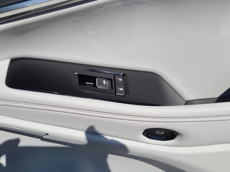 New 2025 Jeep Wagoneer S Limited AWD/4WD image 31