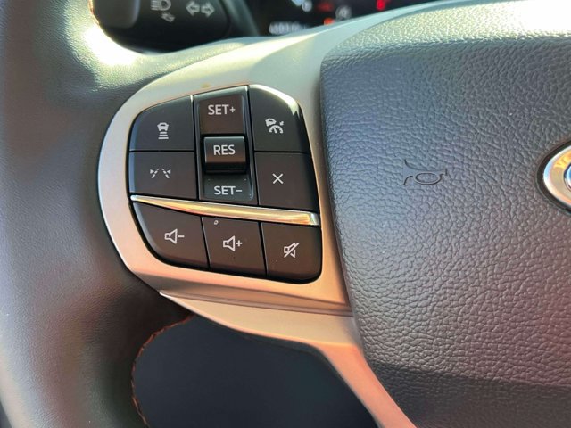 Used 2026 Ford Explorer Active AWD/4WD image 26