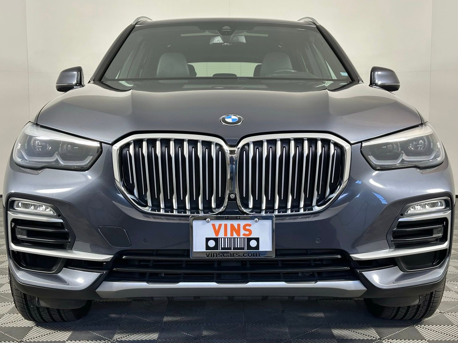 Used 2019 BMW X5 xDrive50i w/ Parking Assistance Package image 23