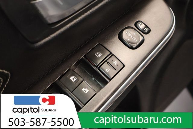 Used 2017 Toyota Camry XLE w/ Moonroof Package FWD image 12