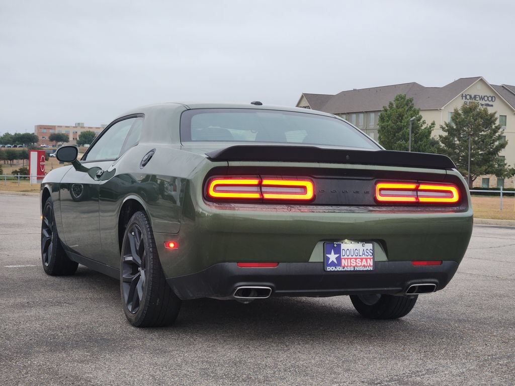 Used 2023 Dodge Challenger SXT w/ Blacktop Package RWD image 4
