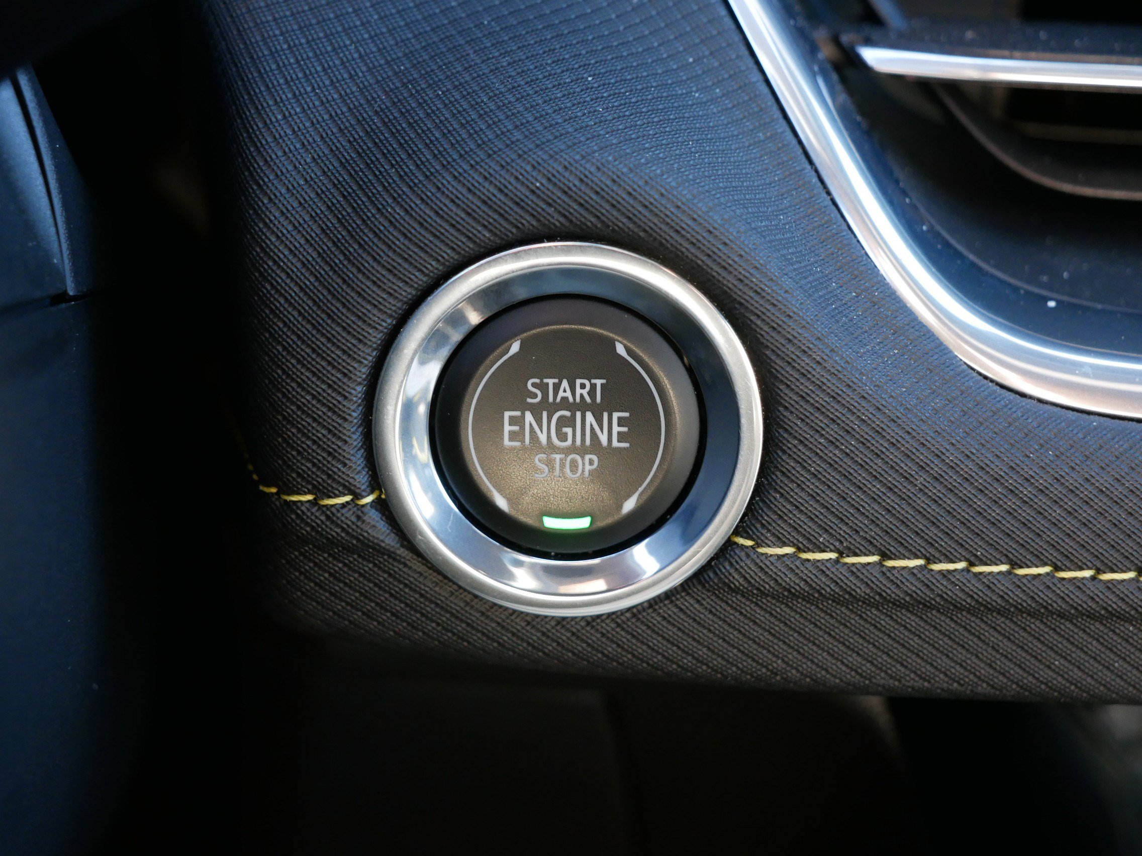 Used 2024 Chevrolet TrailBlazer ACTIV w/ Driver Confidence Package image 29