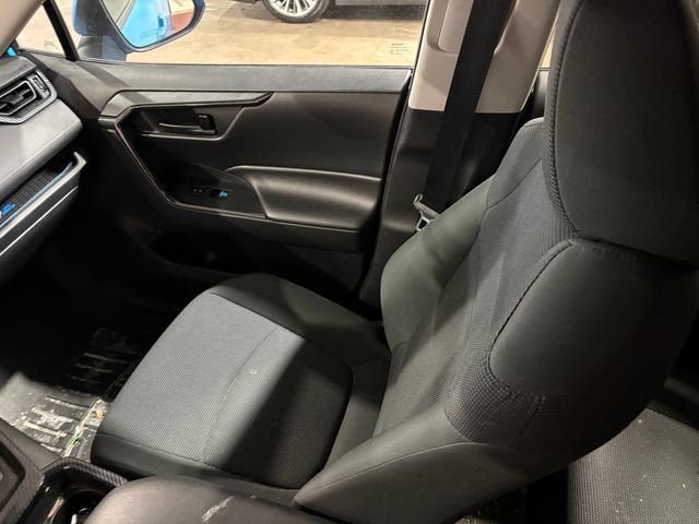 Certified 2020 Toyota RAV4 LE AWD/4WD image 15