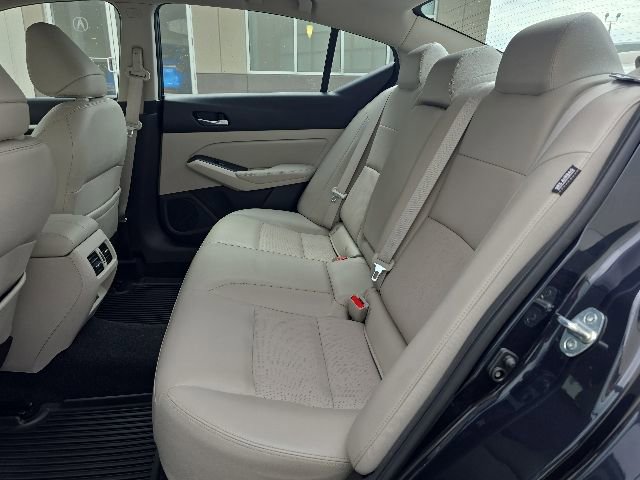 Used 2019 Nissan Altima 2.5 Platinum AWD/4WD image 11