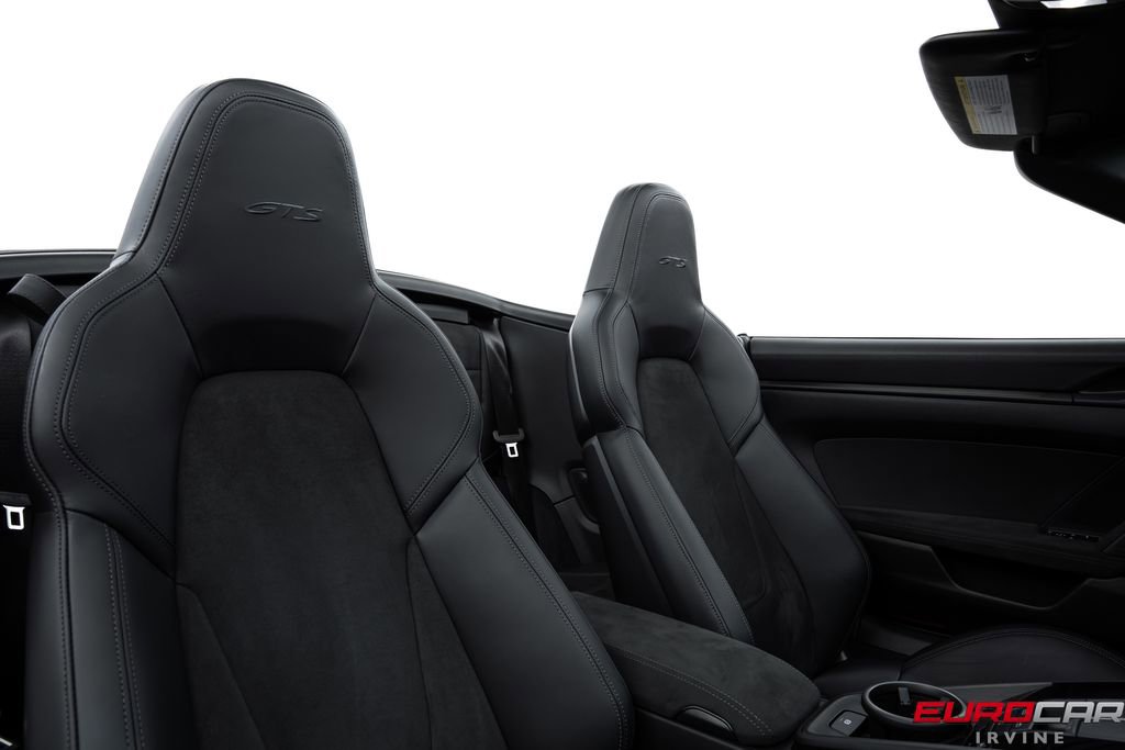 Used 2024 Porsche 911 Carrera GTS RWD image 39