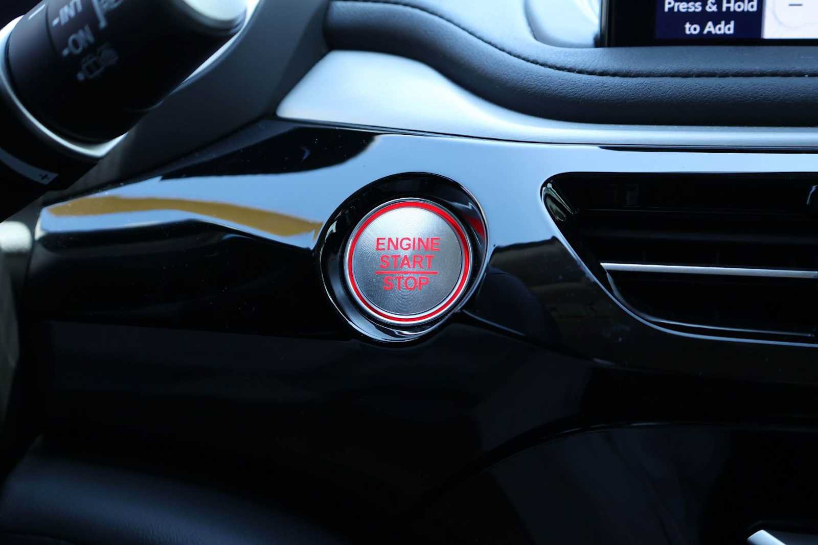Certified 2026 Acura MDX w/ Technology Package FWD image 25