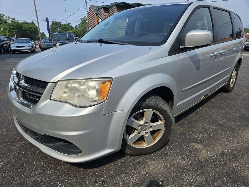 Used 2011 Dodge Grand Caravan Mainstreet w/ PWR Convenience Group FWD image 1